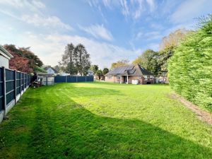 Photo 27- click for photo gallery